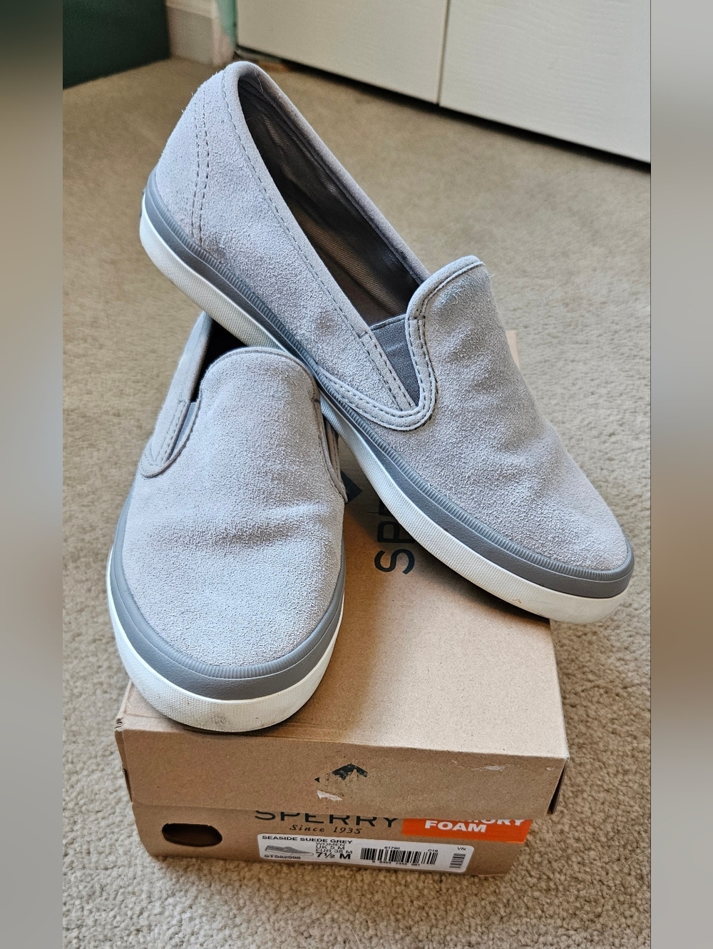 Sperry Seaside Suede Sneaker
